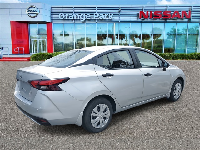 2025 Nissan Versa S photo 2