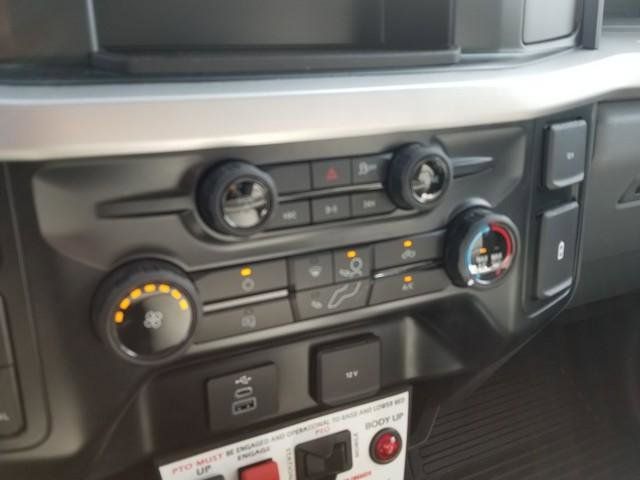 2025 Ford F-550 photo 20