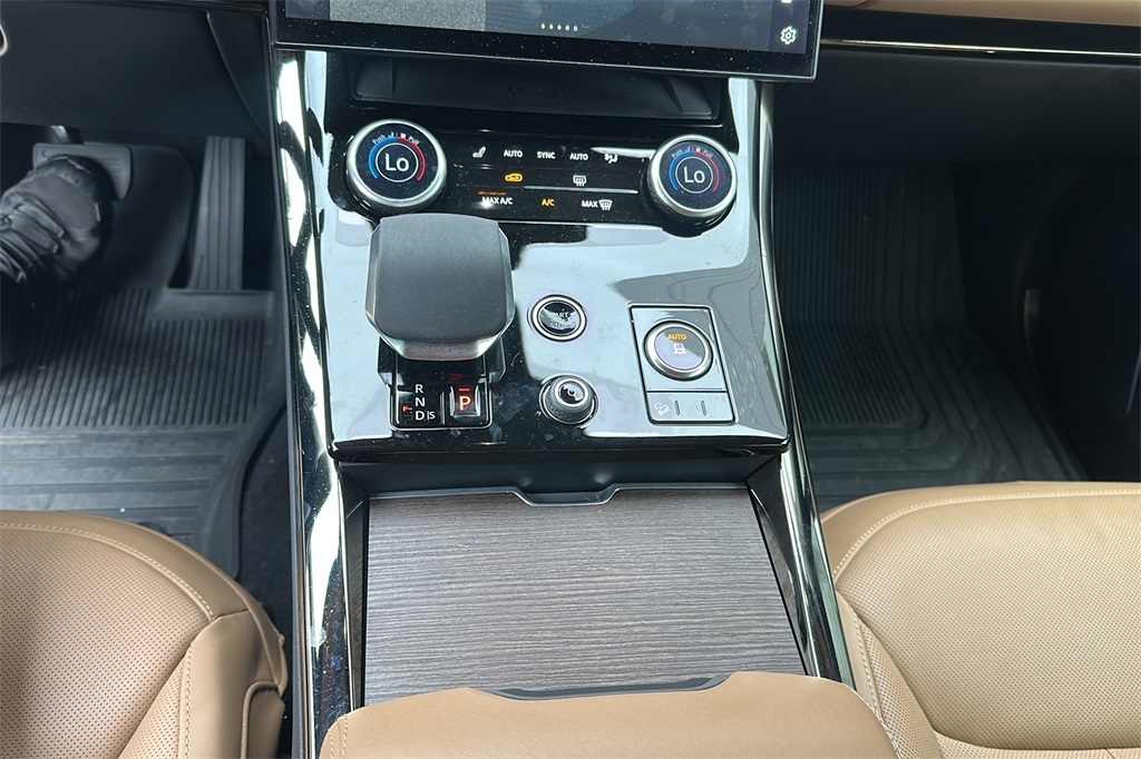 2023 Land Rover Range Rover Sport SE photo 17