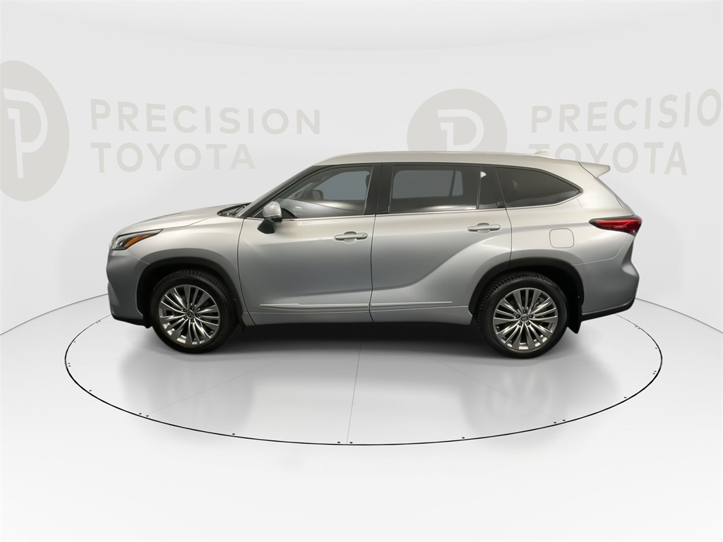 2022 Toyota Highlander Hybrid Platinum photo 10