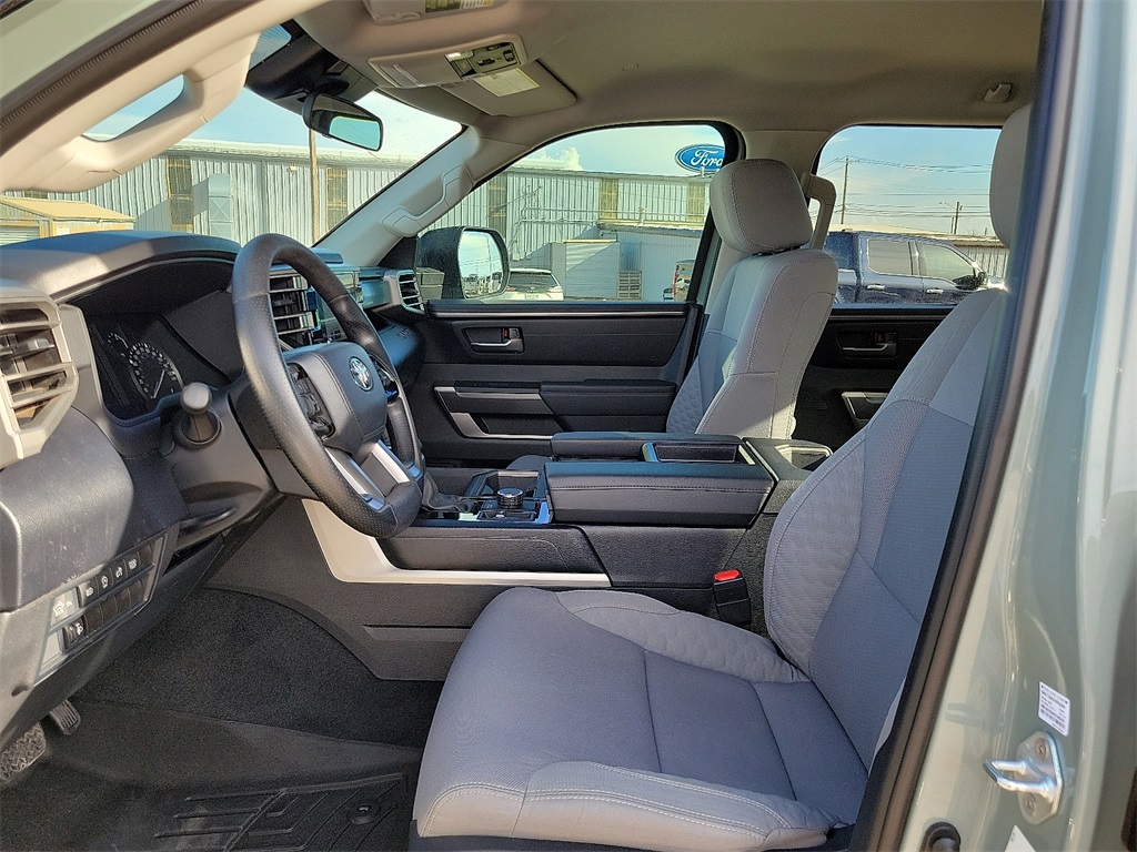 2024 Toyota Tundra SR5 photo 19
