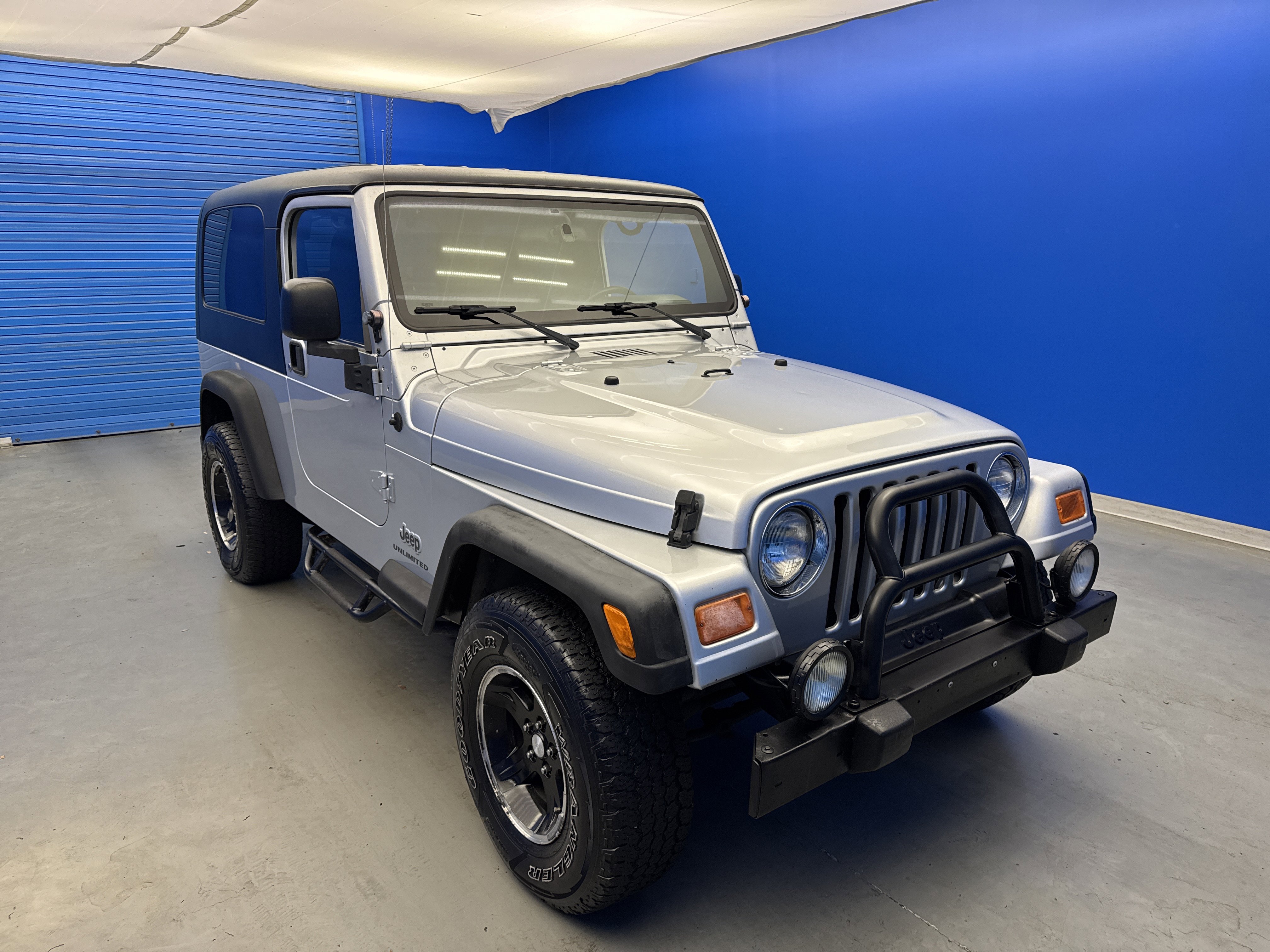 Used 2004 Jeep Wrangler SPORT with VIN 1J4FA49S84P759389 for sale in Jeffersontown, KY