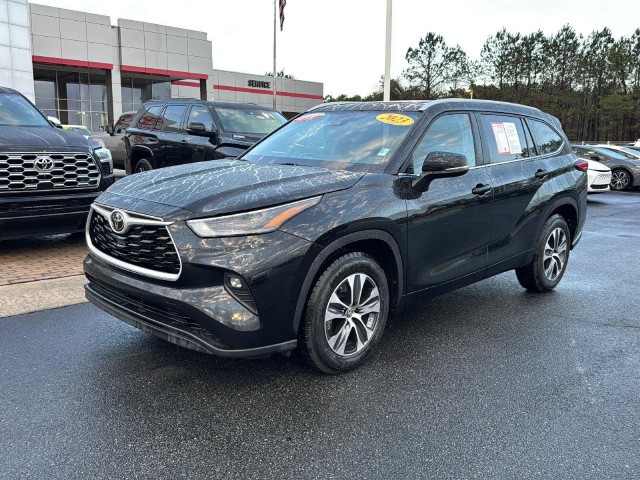 Certified Used 2023 Toyota Highlander XLE For Sale Macon GA | near ...