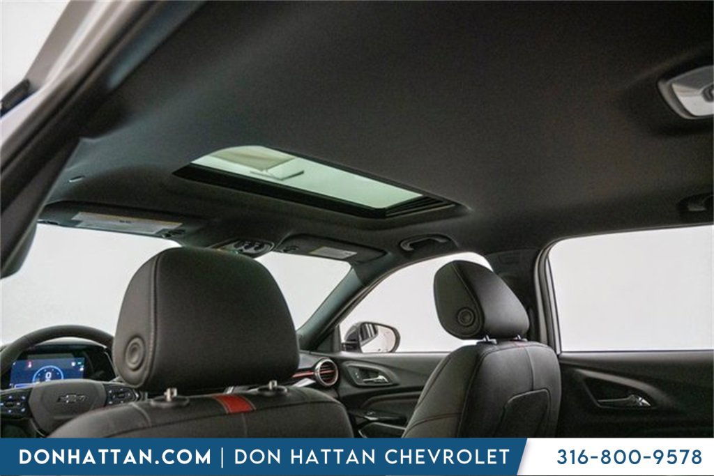 2025 Chevrolet Trax photo 12