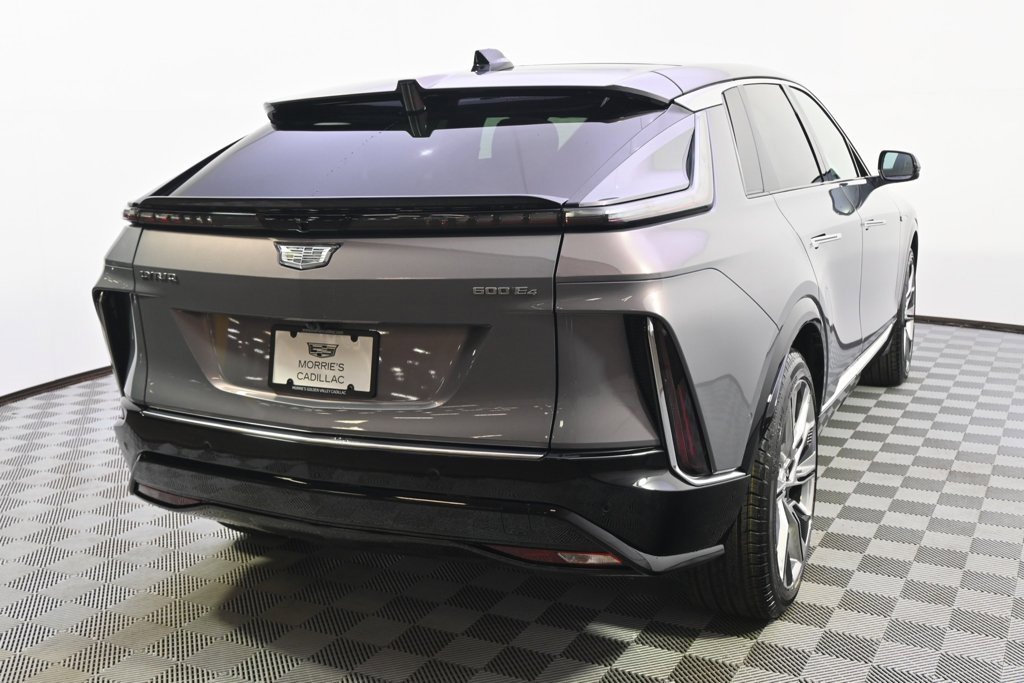 2025 Cadillac Lyriq Luxury photo 6