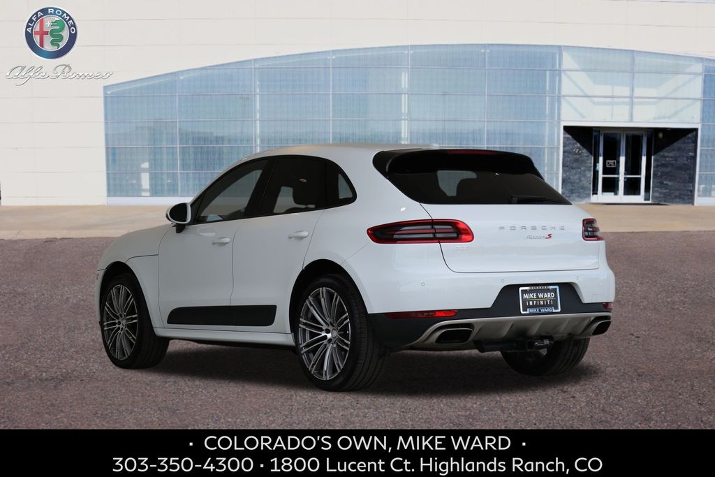 2018 Porsche Macan photo 2