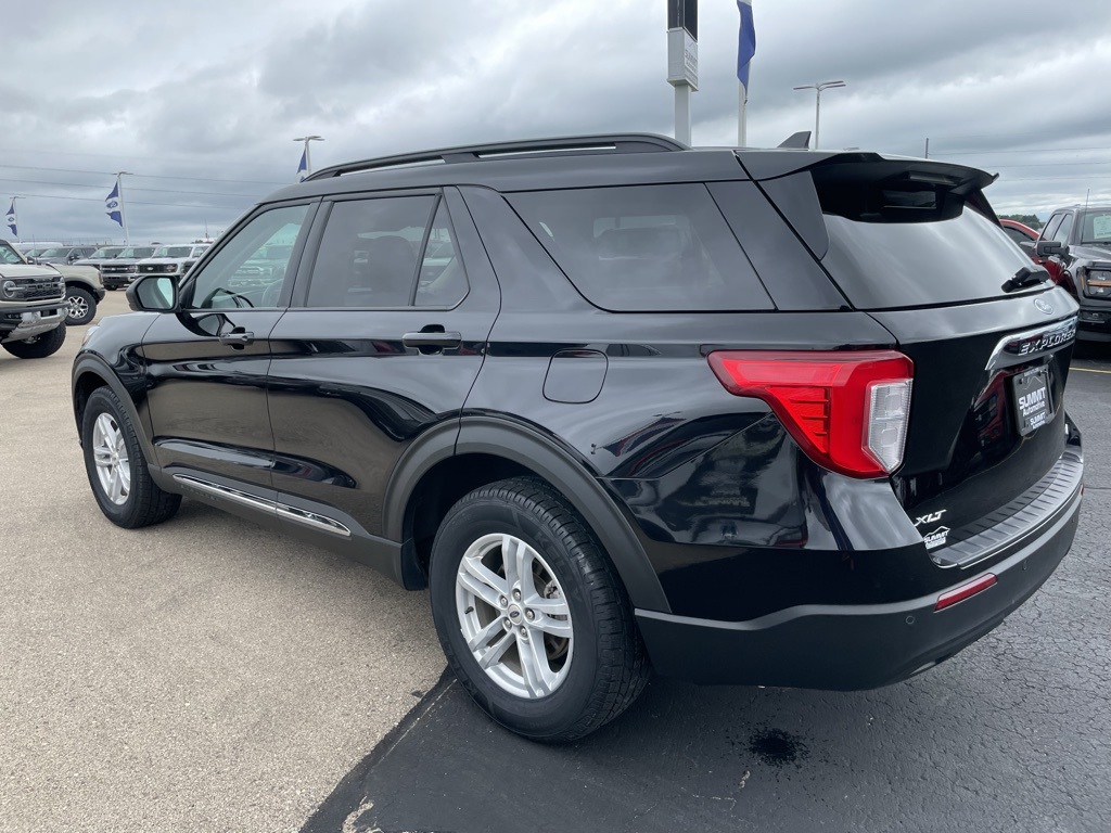 2023 Ford Explorer XLT photo 4