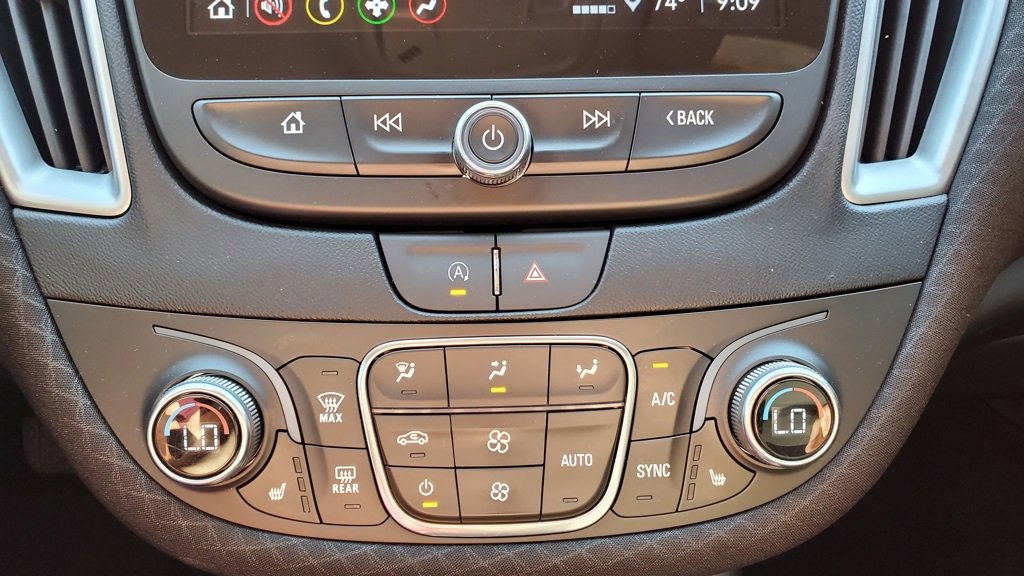 2024 Chevrolet Malibu 1LT photo 22
