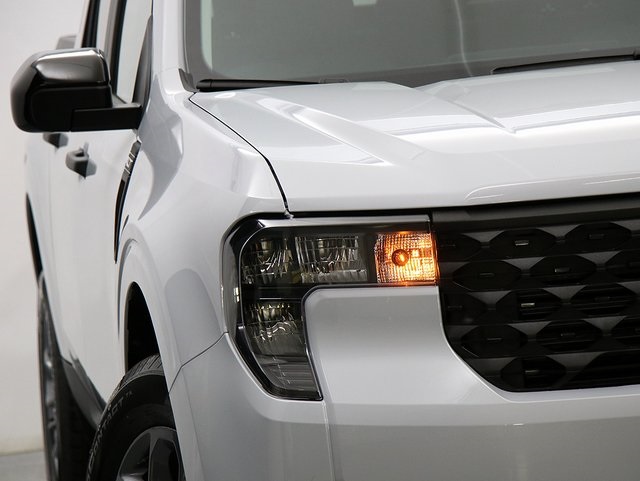 2025 Ford Maverick XLT photo 3