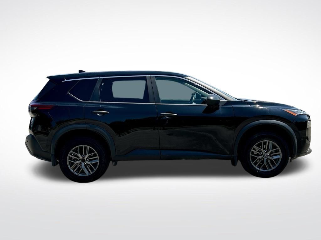 2023 Nissan Rogue S photo 7