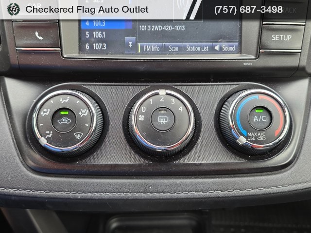 2018 Toyota RAV4 LE photo 15