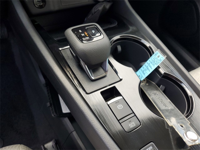 2025 Nissan Rogue SV photo 17