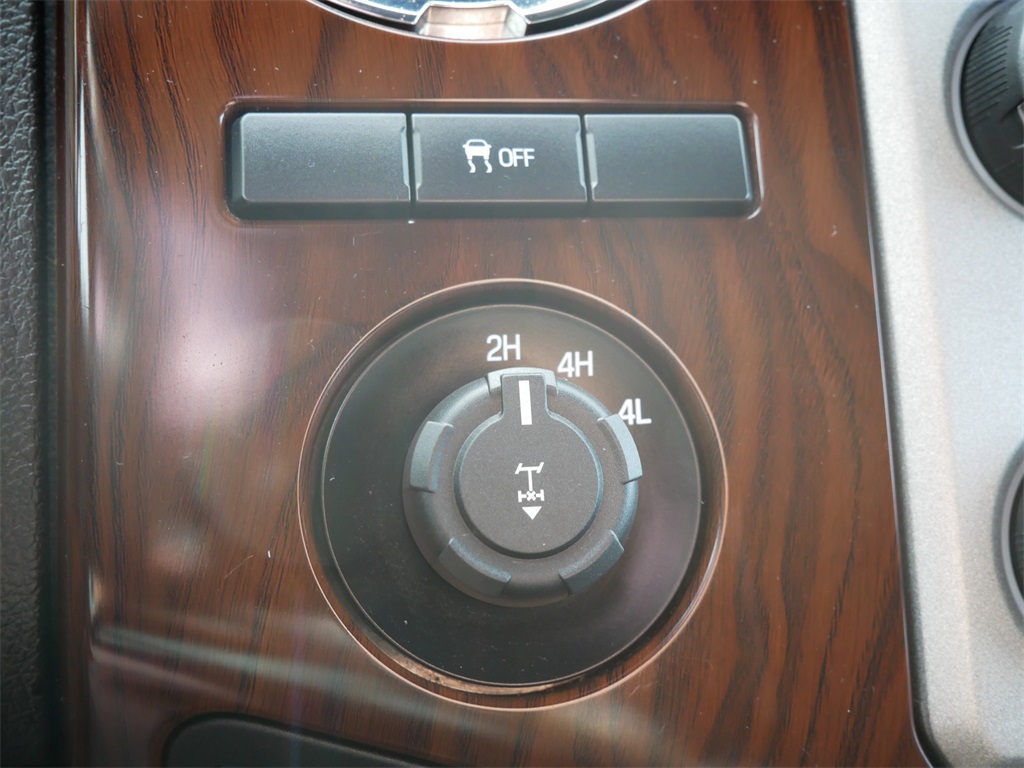 2015 Ford F-250 Lariat photo 20