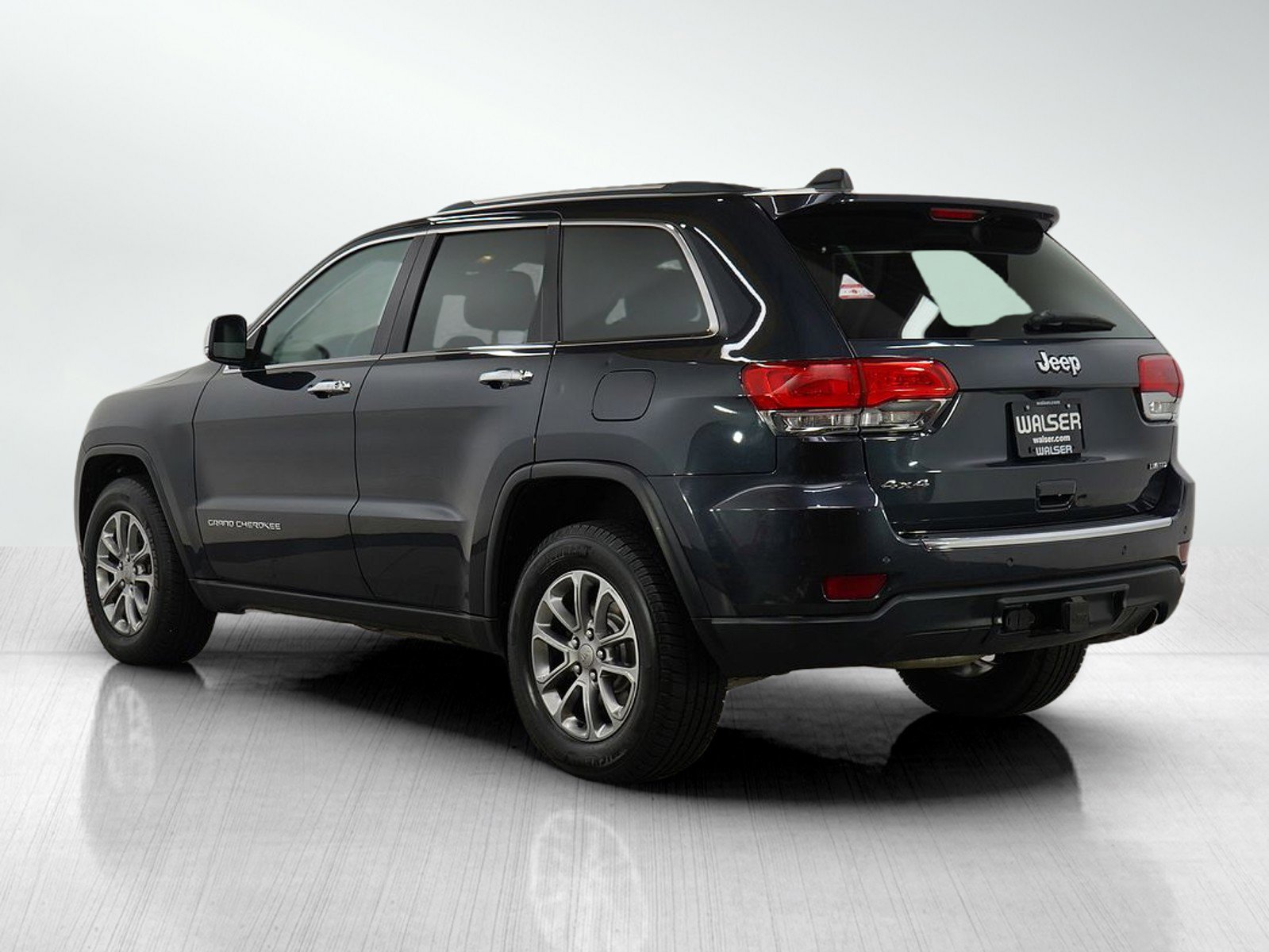 2015 Jeep Grand Cherokee Limited photo 3