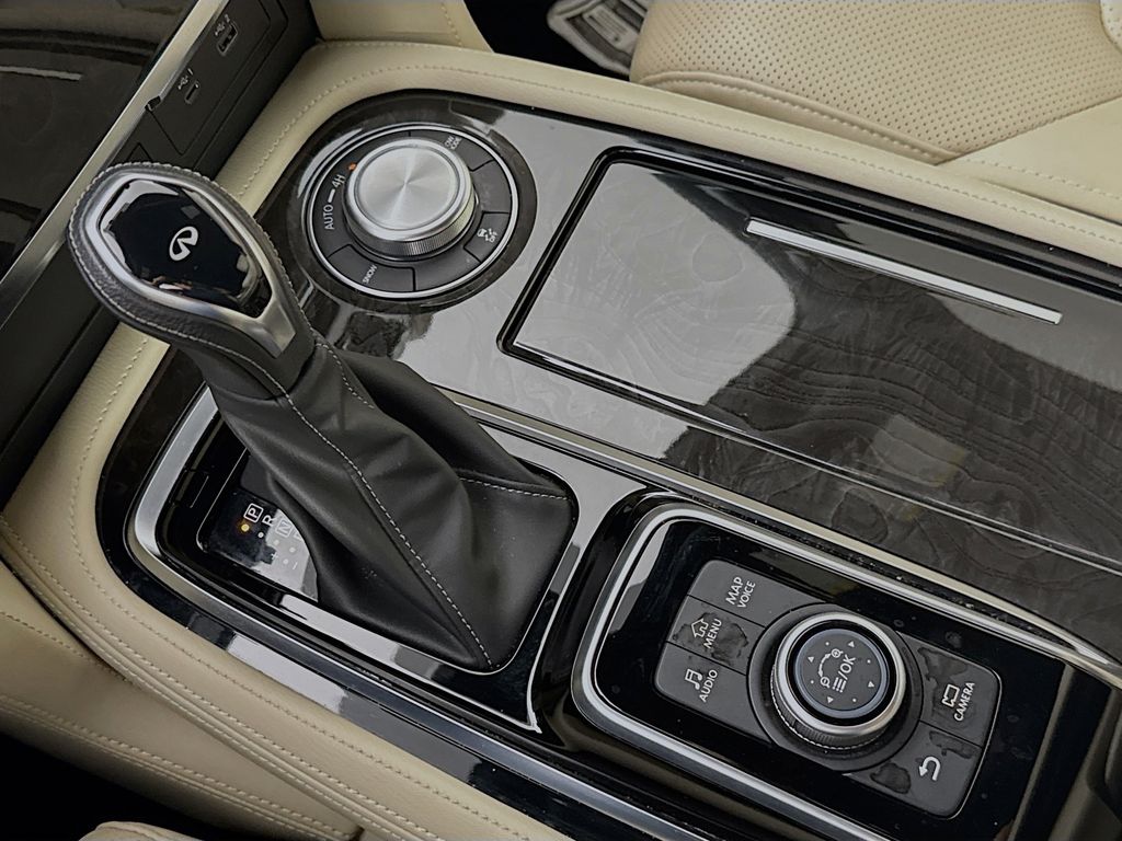 2024 Infiniti QX80 Sensory photo 17