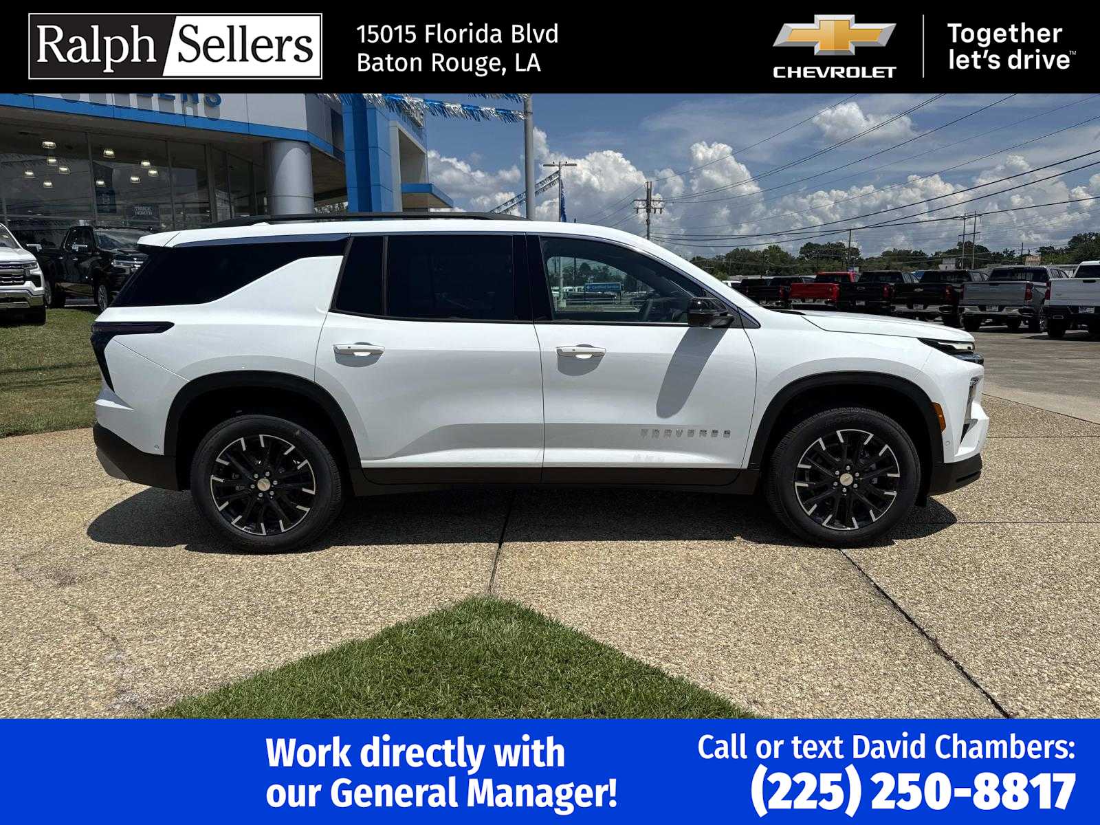 2026 Chevrolet Traverse photo 3