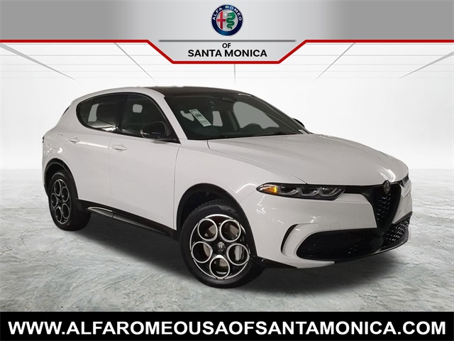 2025 Alfa Romeo Tonale Base's photo