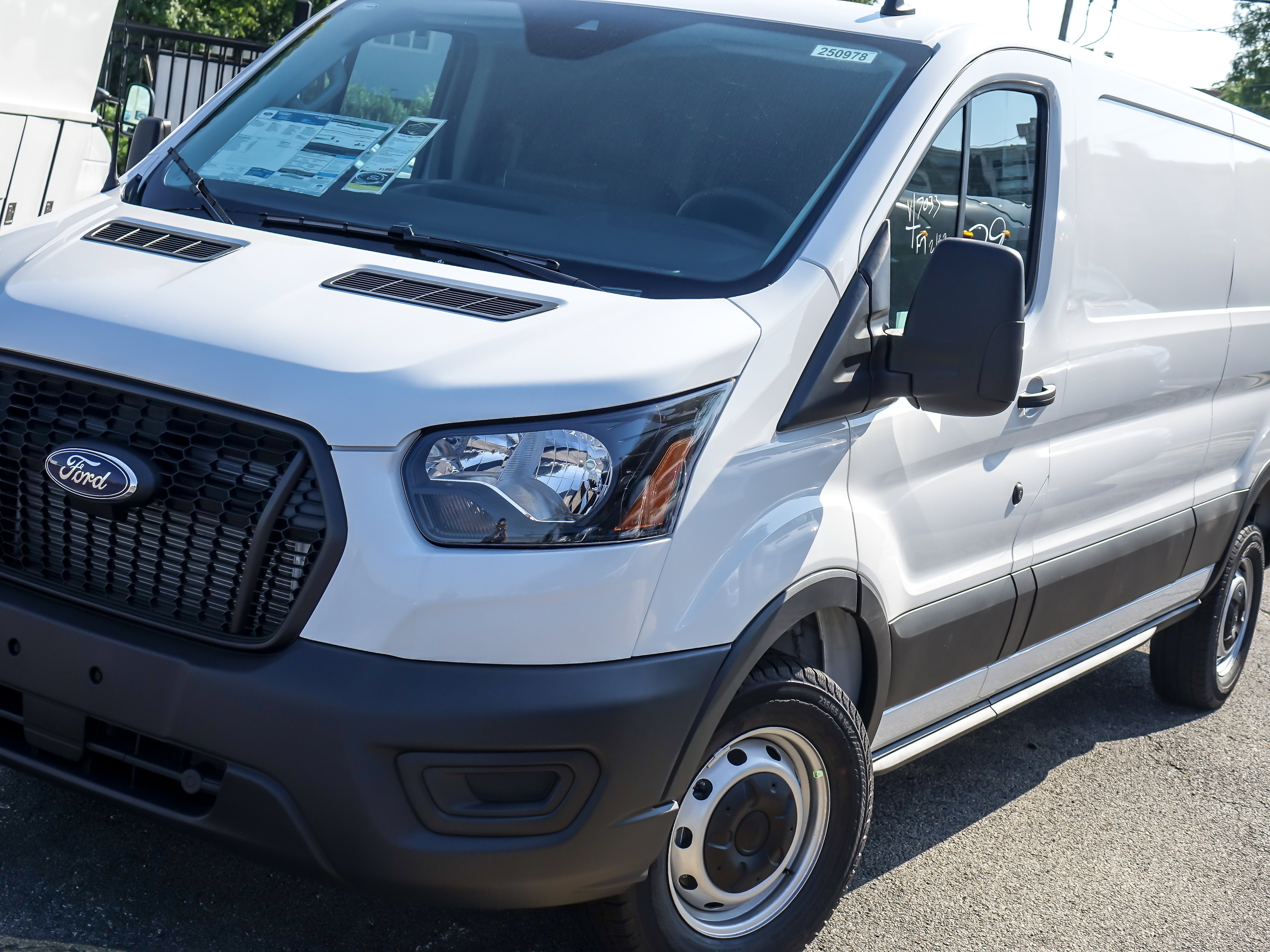 2025 FORD TRANSIT - Image 3