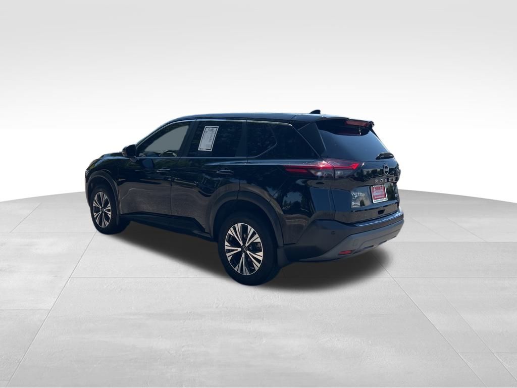 2022 Nissan Rogue SV photo 4