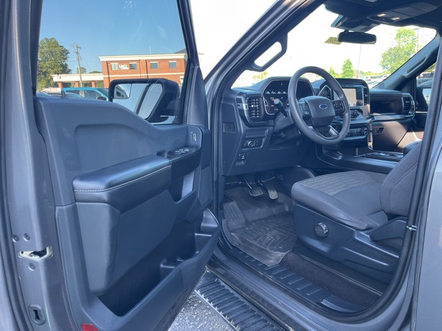 2022 Ford F-150 XL photo 4