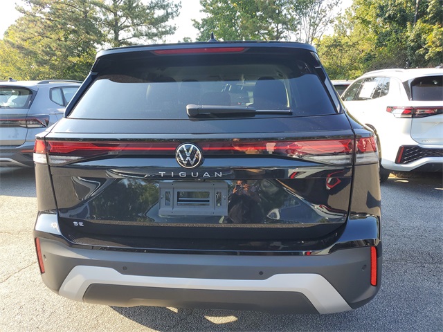 2025 Volkswagen Tiguan SE photo 3