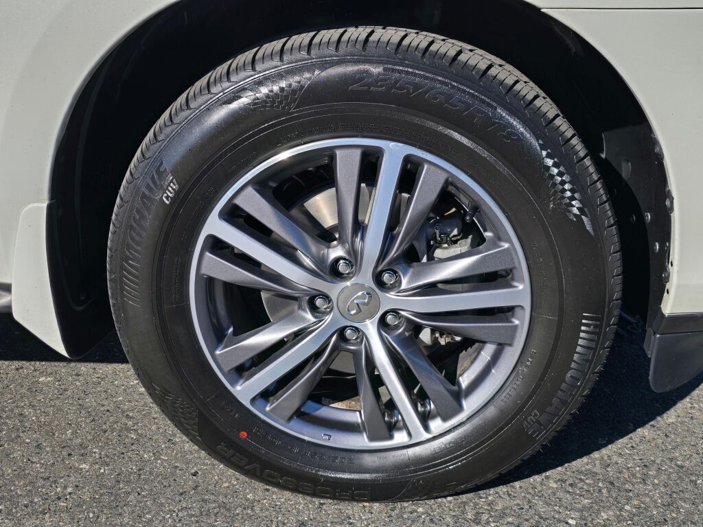 2020 Infiniti QX60 Luxe photo 7