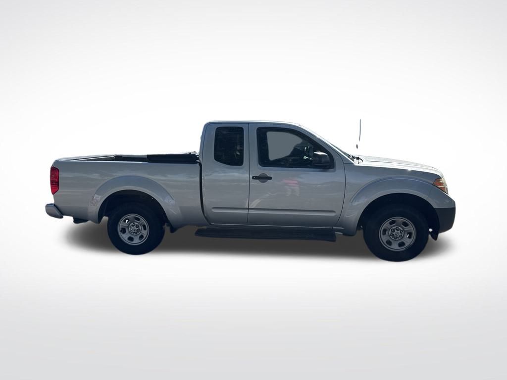 2017 Nissan Frontier S photo 4