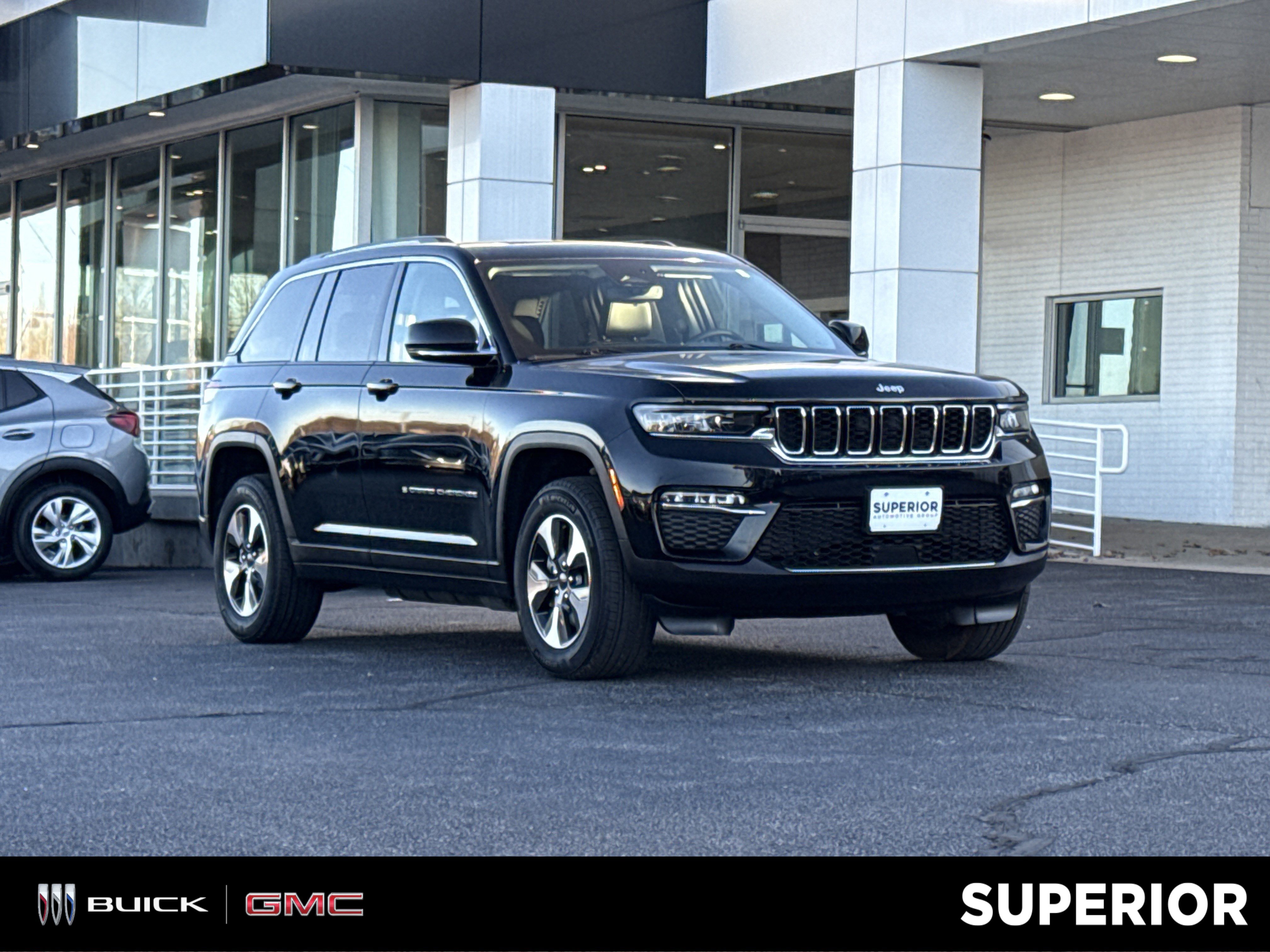 2023 Jeep Grand Cherokee 4xe's photo
