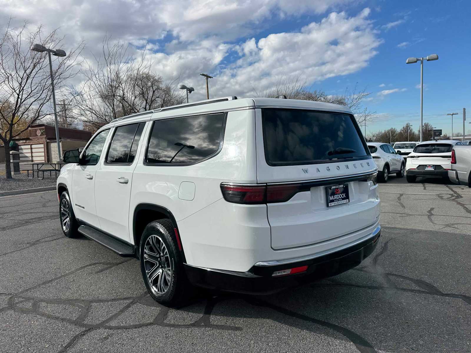 2024 Jeep Wagoneer L Series II photo 3