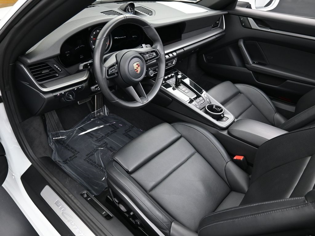 2024 Porsche 911 S photo 3