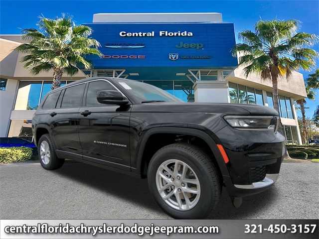2025 Jeep Grand Cherokee L Laredo's photo