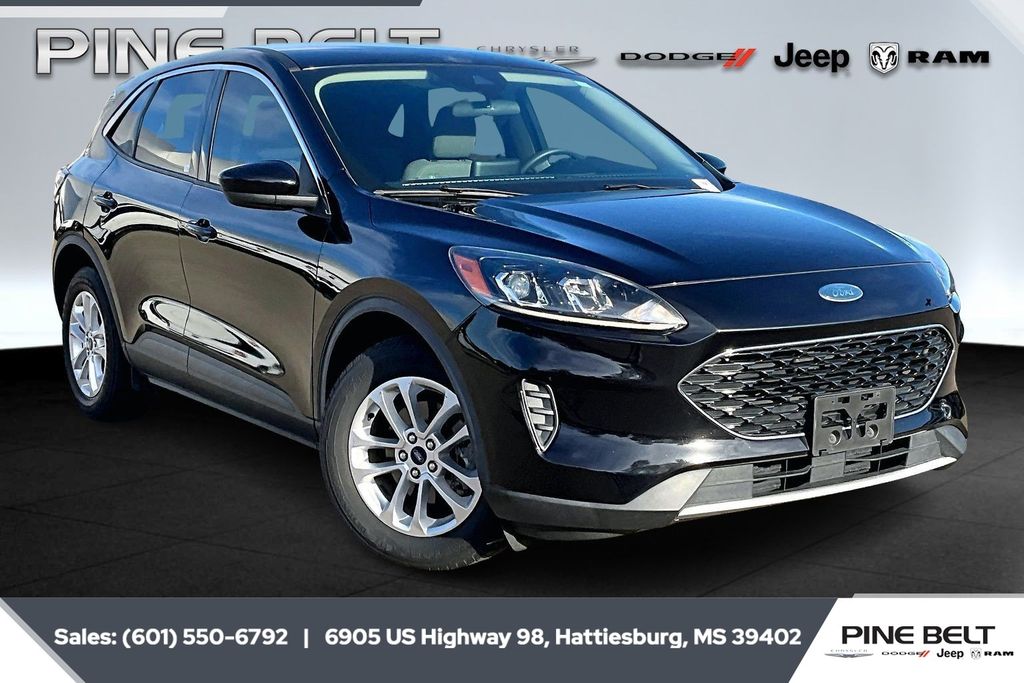 2020 Ford Escape SE's photo