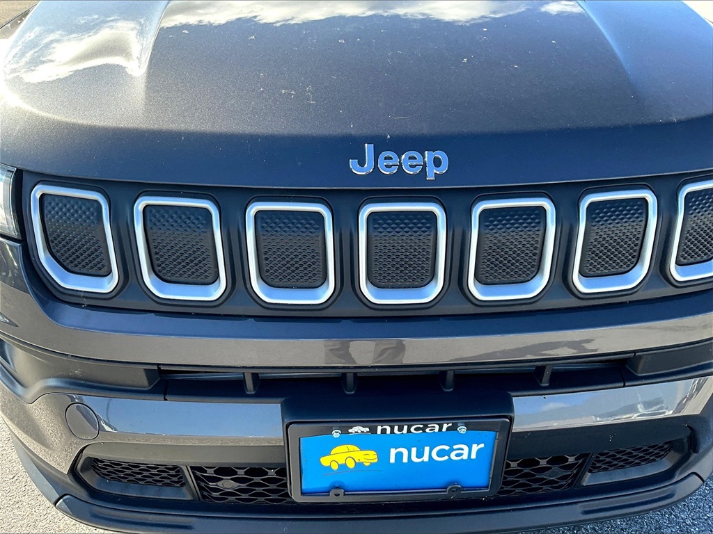 2022 Jeep Compass Latitude photo 28
