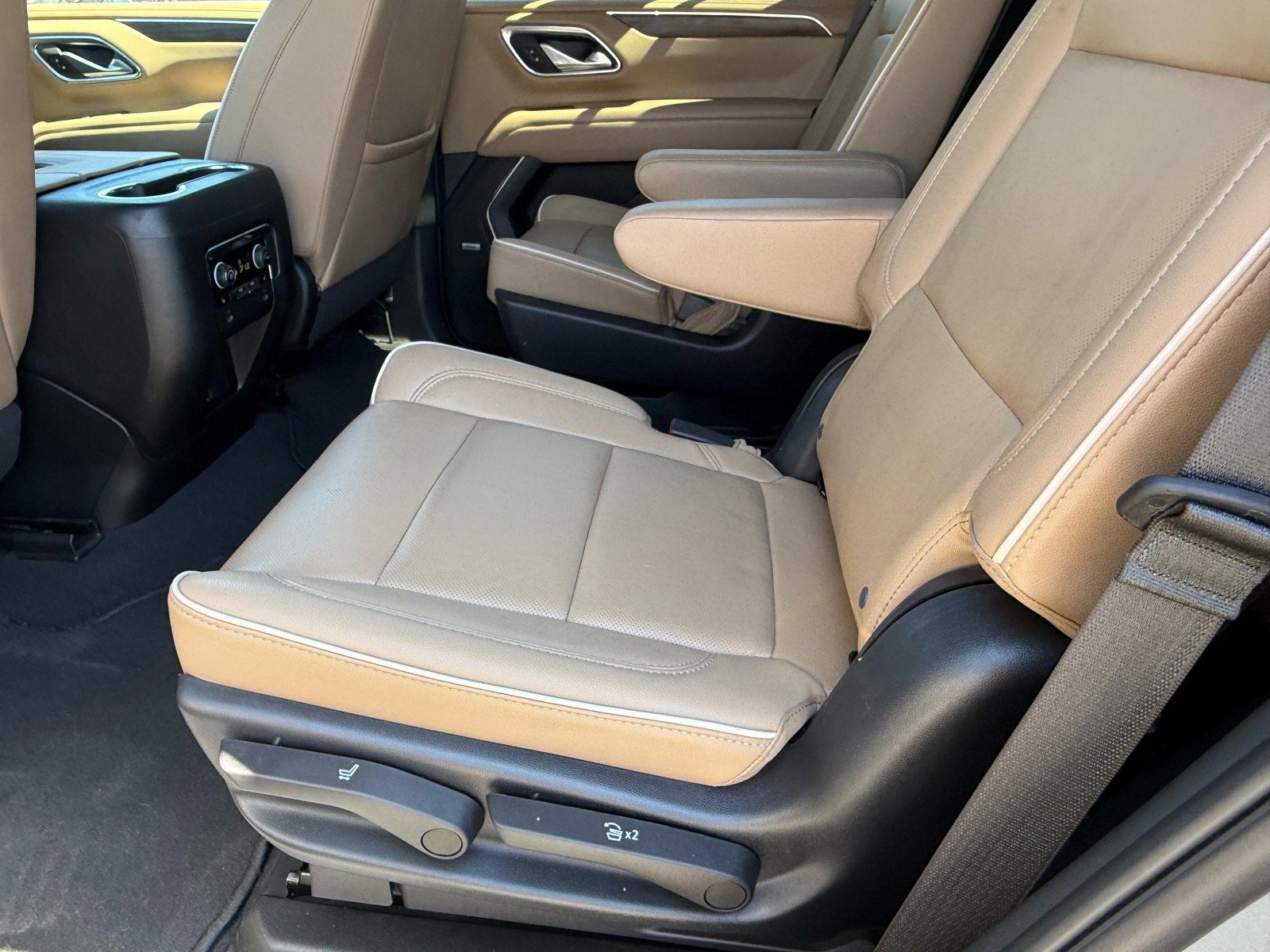 2023 Chevrolet Tahoe Premier photo 13