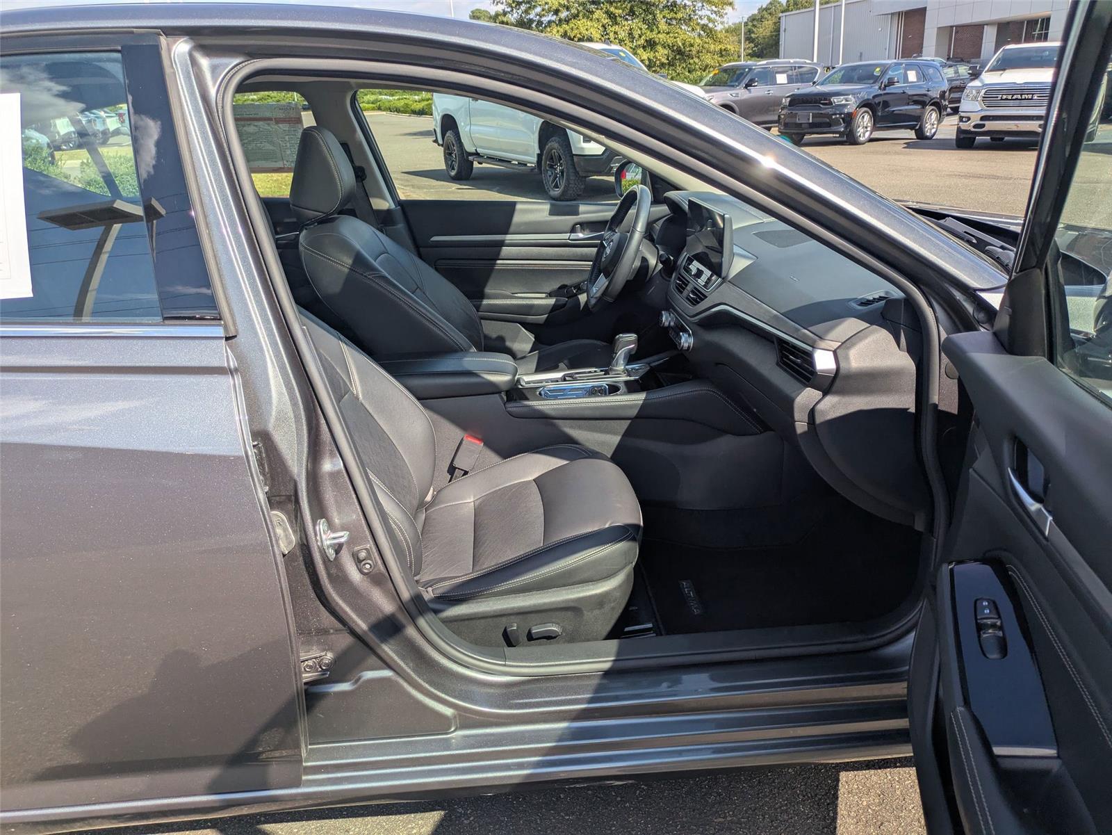 2023 Nissan Altima 2.5 SL photo 27