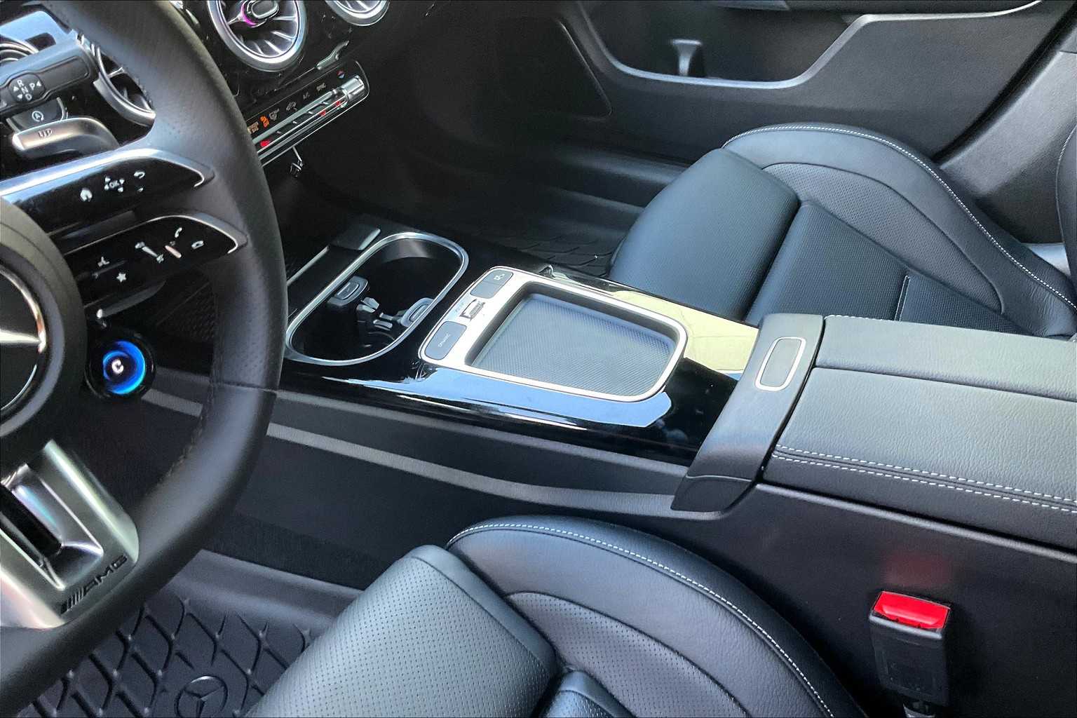2025 Mercedes Benz CLA AMG 35 4MATIC photo 9