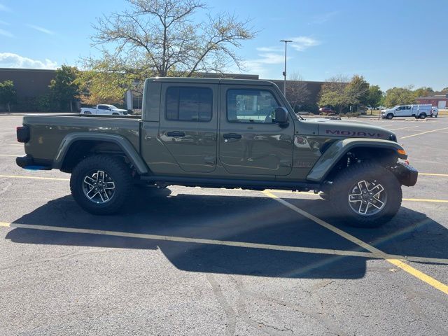 2025 Jeep Gladiator Mojave photo 3