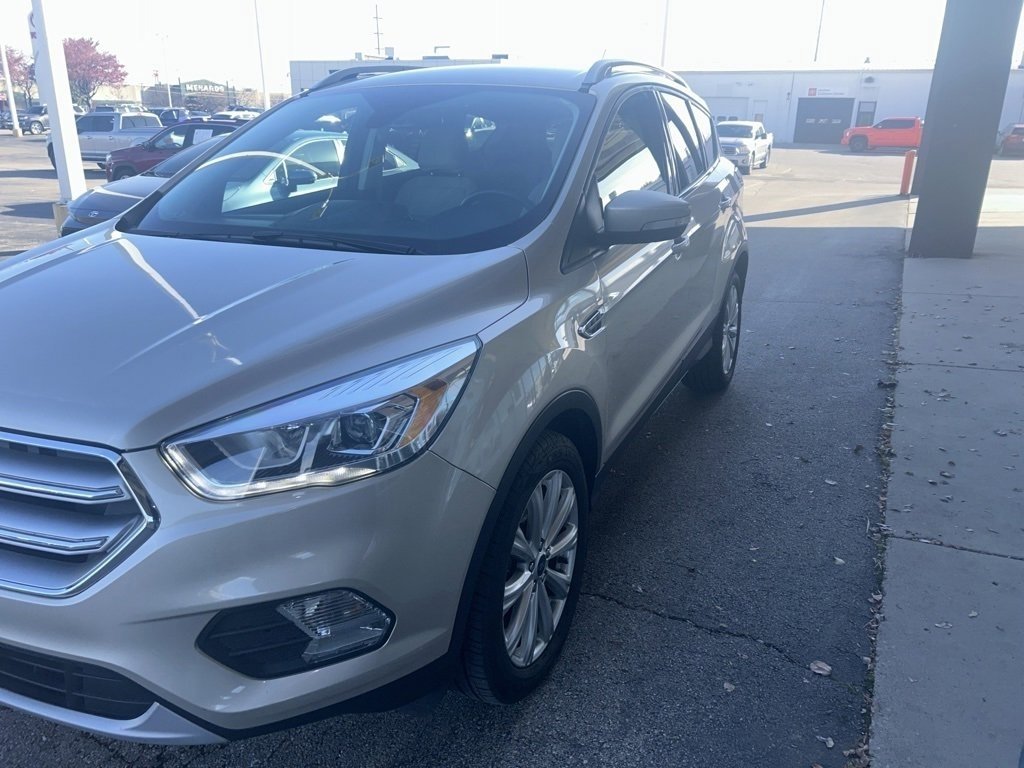 2017 Ford Escape Titanium photo 2