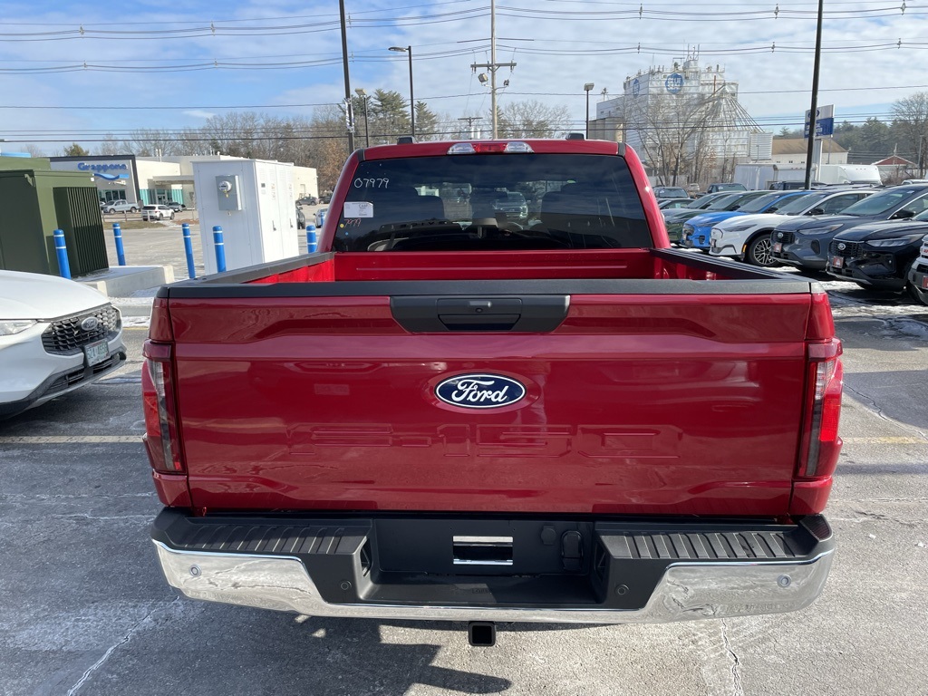 2025 Ford F-150 XLT photo 3
