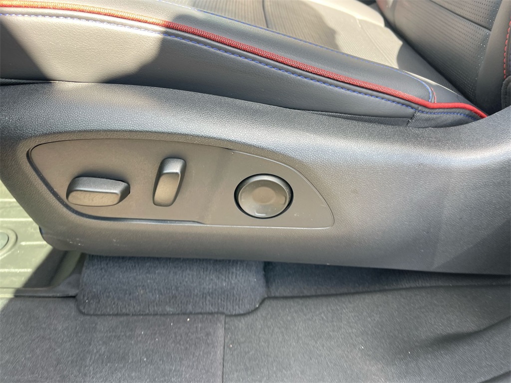 2024 Chevrolet Silverado EV RST photo 9