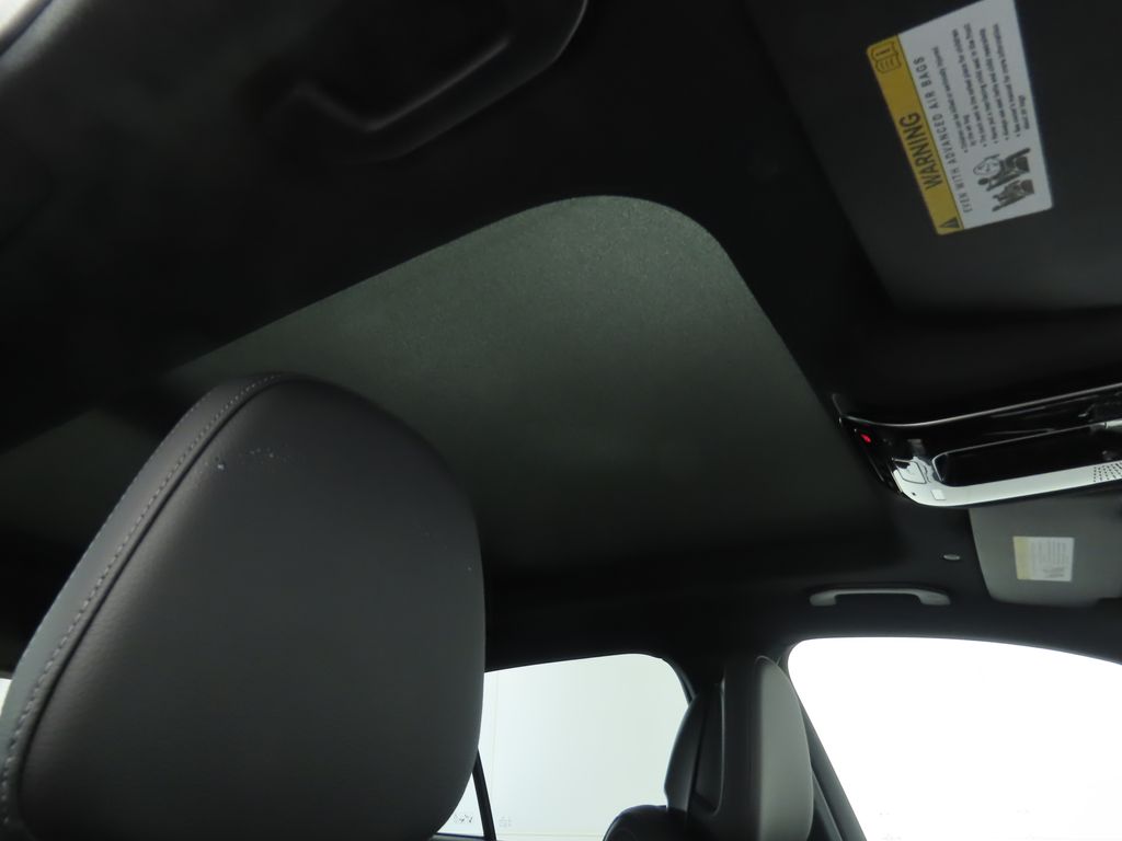 2026 Mercedes Benz GLC 300 4MATIC photo 18