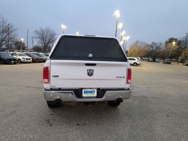 2017 Ram 1500 Laramie photo 4