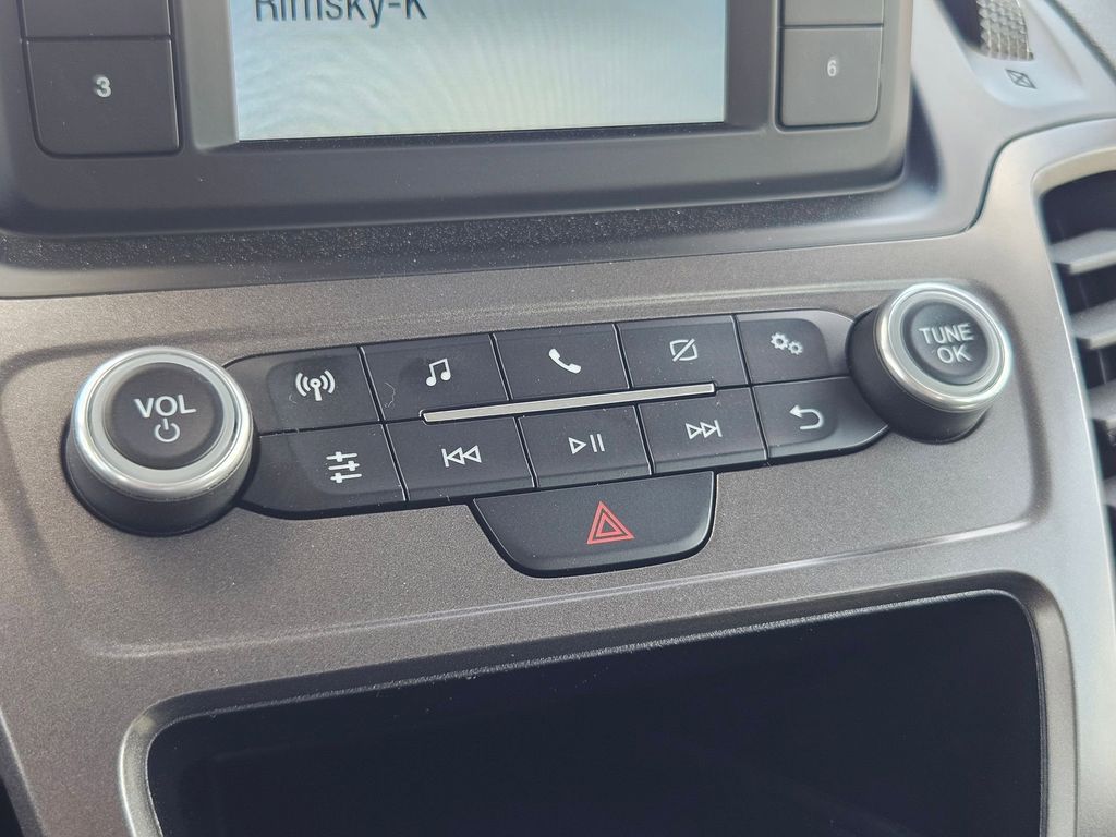 2022 Ford Transit Connect XL Wagon photo 17