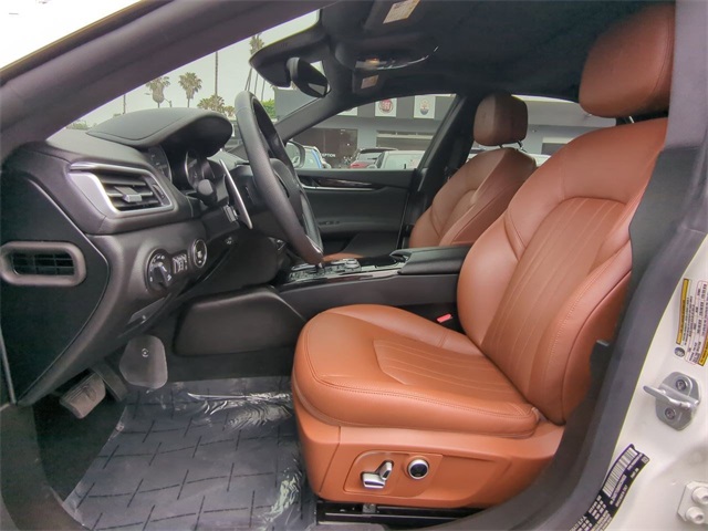 2022 Maserati Ghibli Modena photo 13