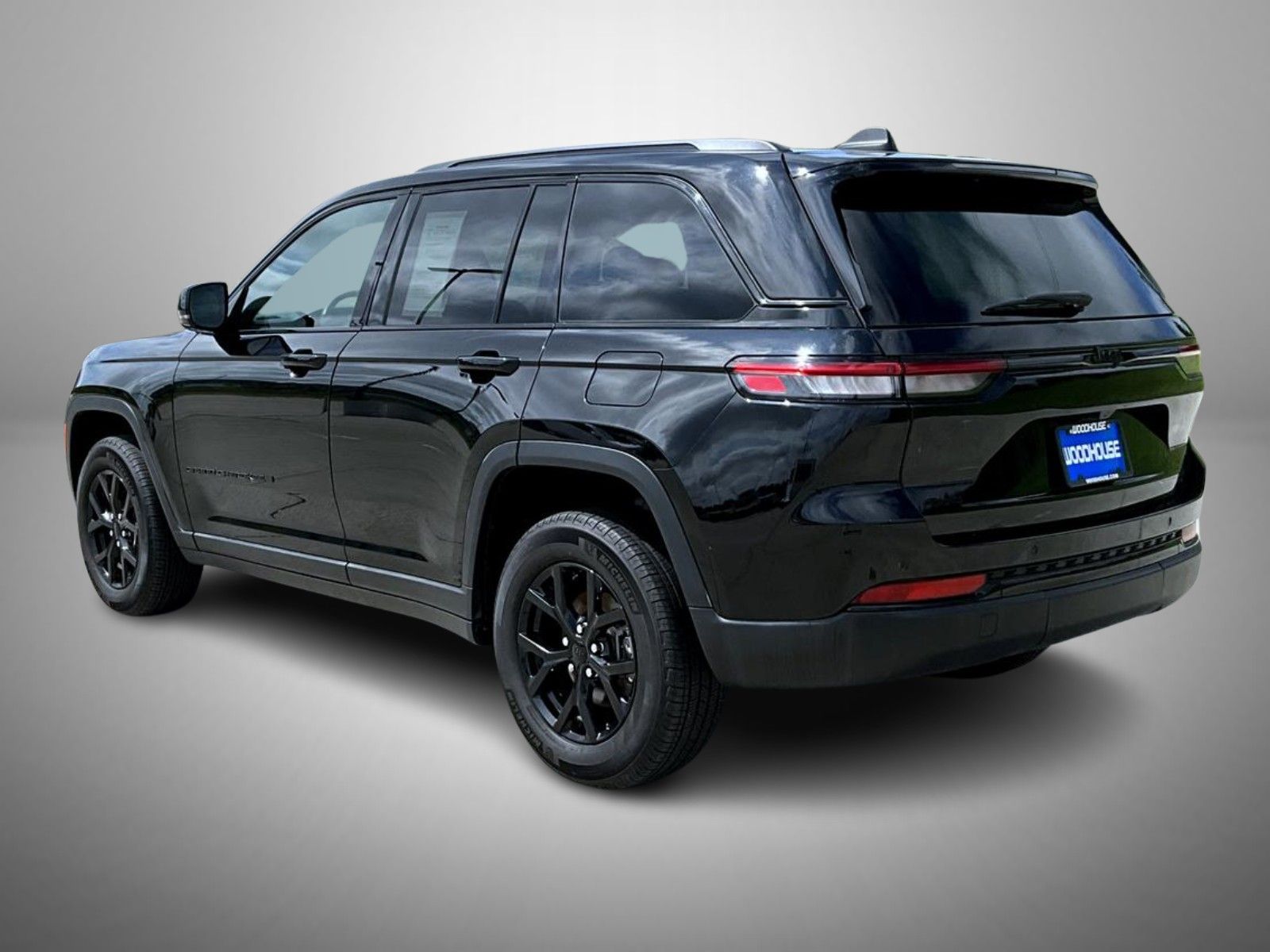 2024 Jeep Grand Cherokee Altitude X photo 2