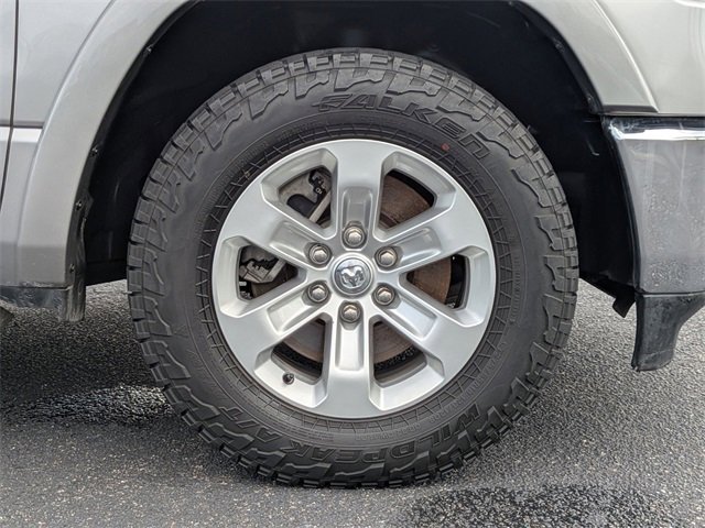 2019 Ram 1500 Laramie photo 11