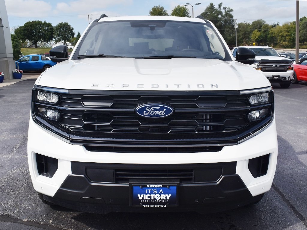 2025 Ford Expedition MAX photo 24