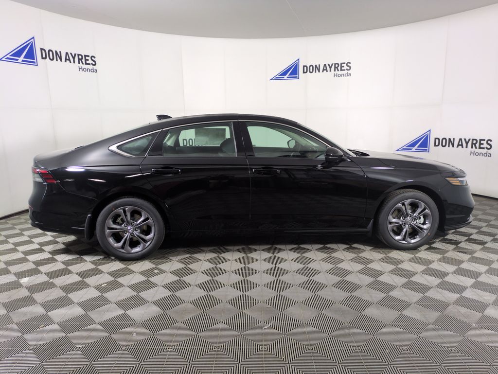 2025 Honda Accord Hybrid EX-L photo 6