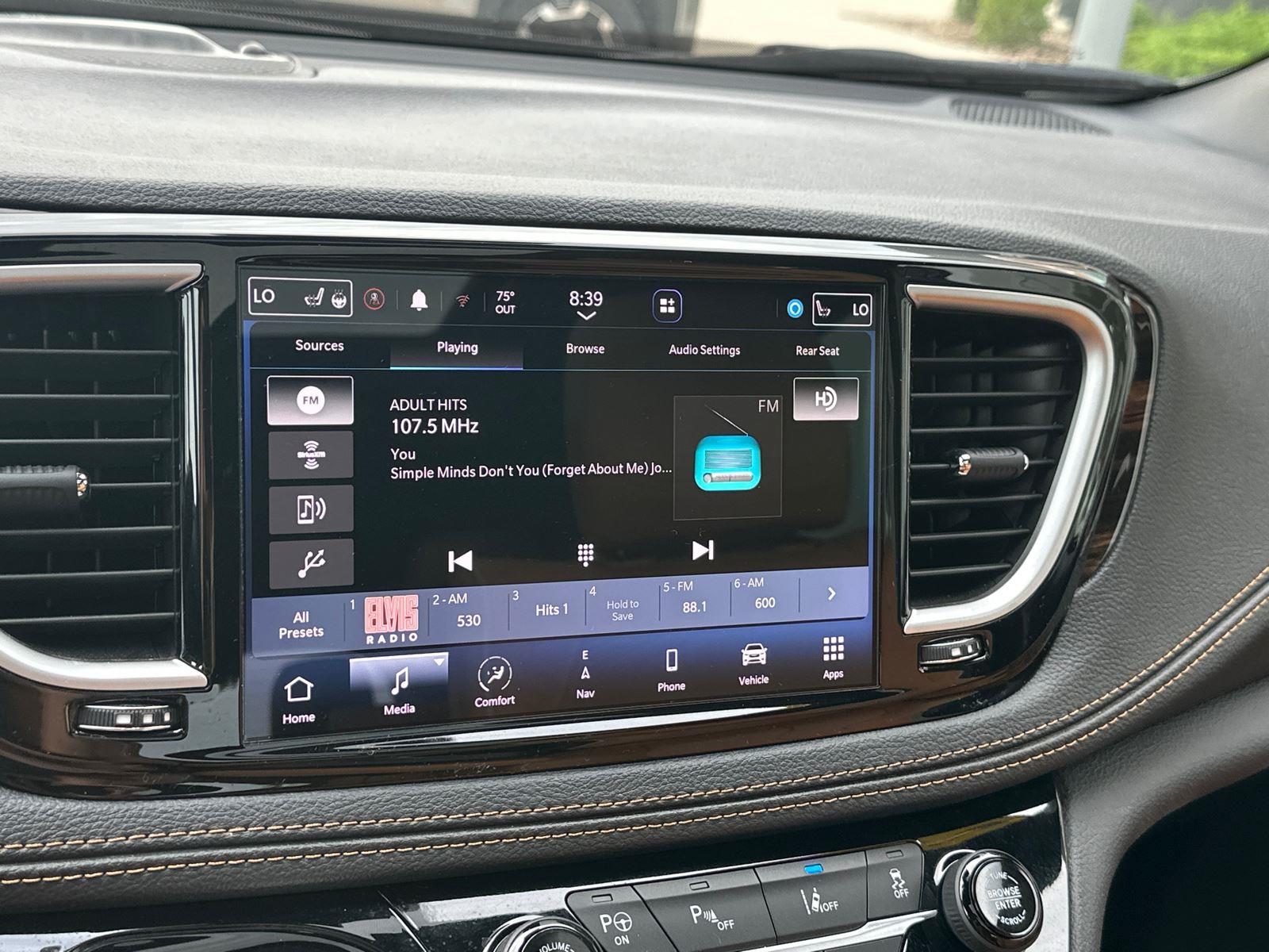 2023 Chrysler Pacifica Hybrid Pinnacle photo 20
