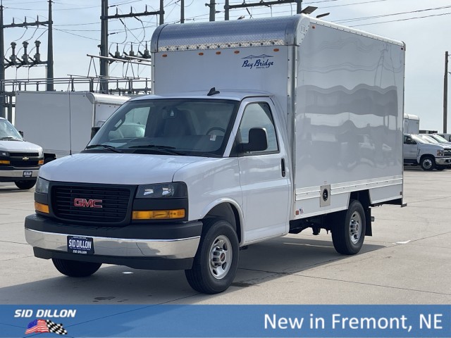 2025 GMC Savana Cutaway 3500 1WT
